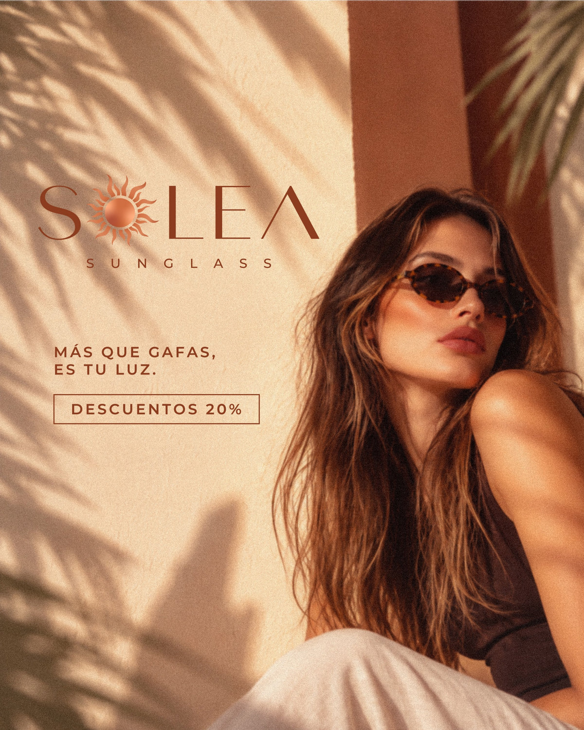Mujer con gafas de sol Solea